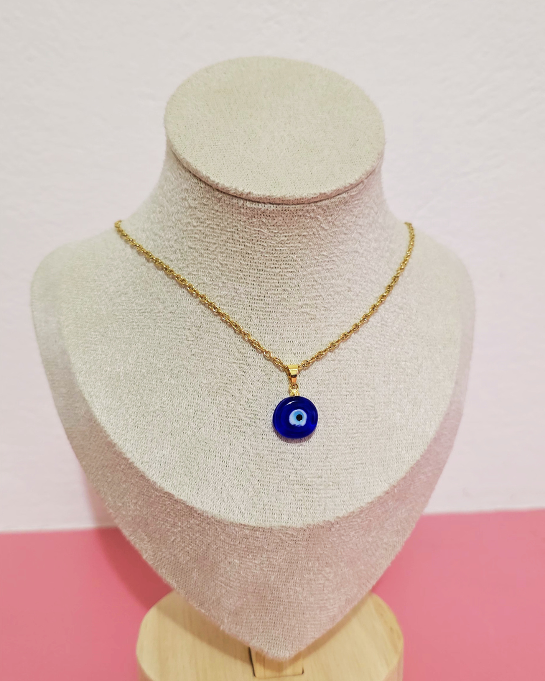 Collar contra el mal de Ojo