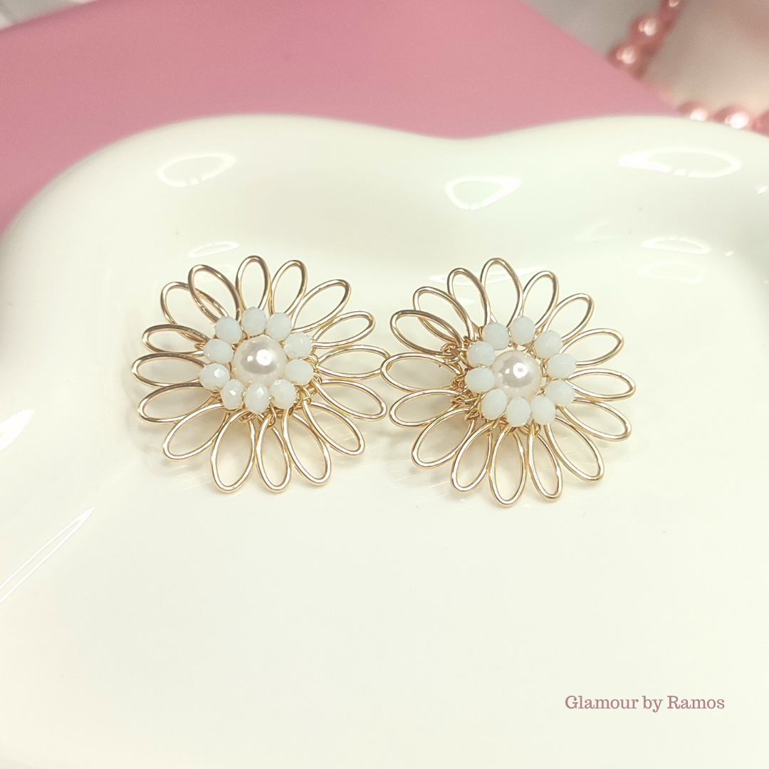 Aretes de tapón de corazón con cristales y perlas (GBR-COR-A-004)