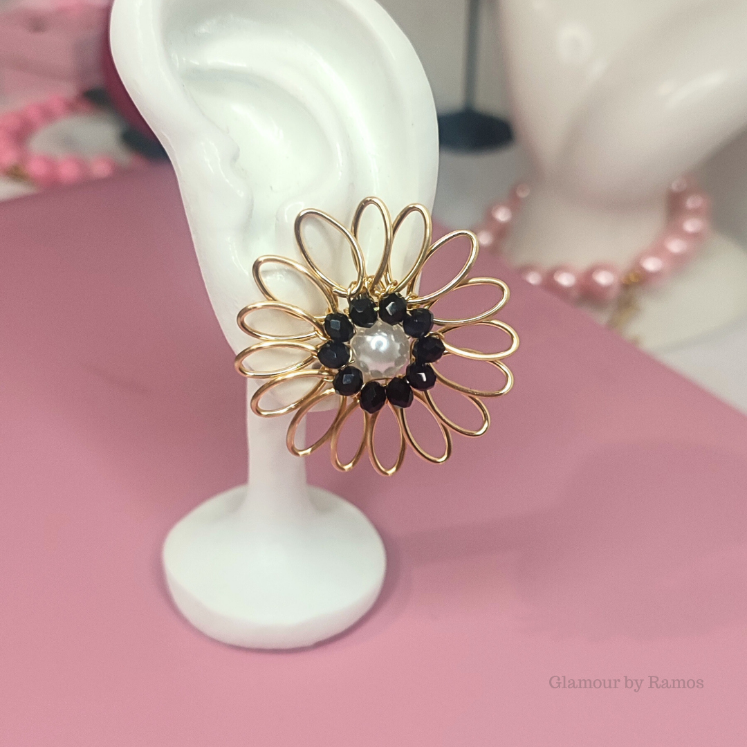 Aretes de tapón de corazón con cristales y perlas (GBR-COR-A-005)