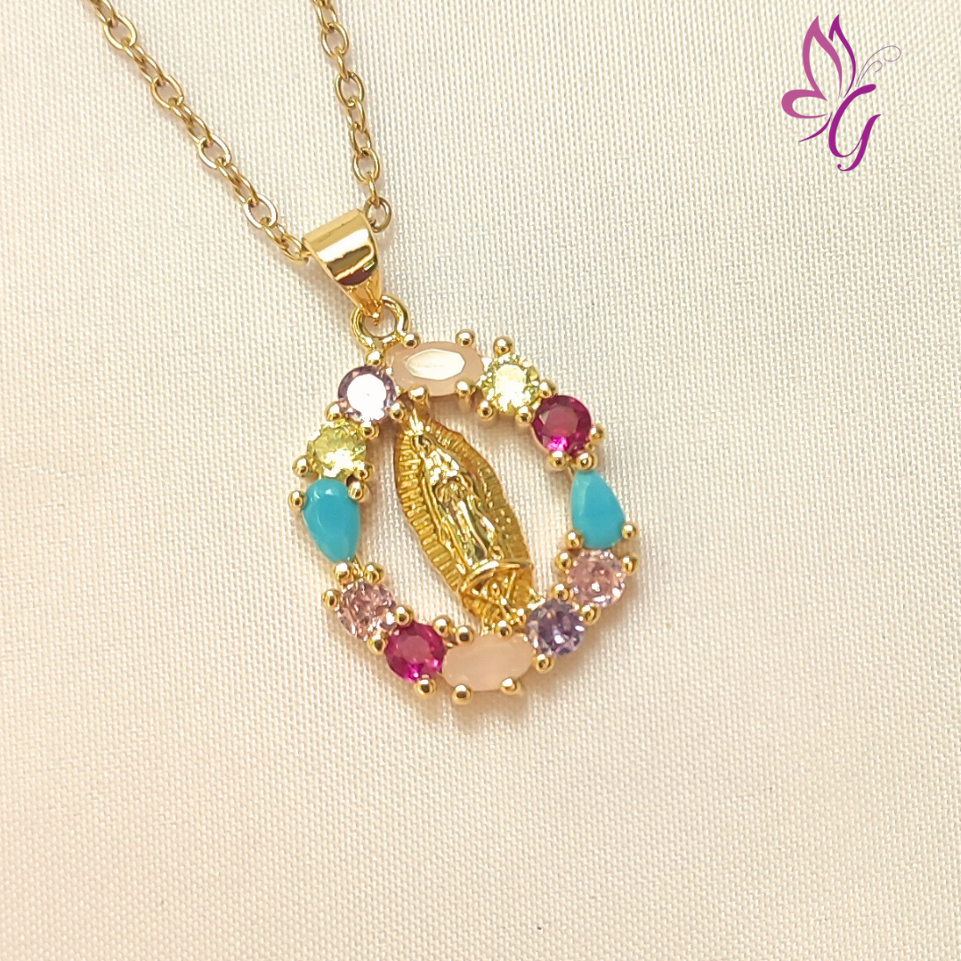 Collar de Acero inoxidable con dije enchapado de virgen (GBR-KK-I657-41G)