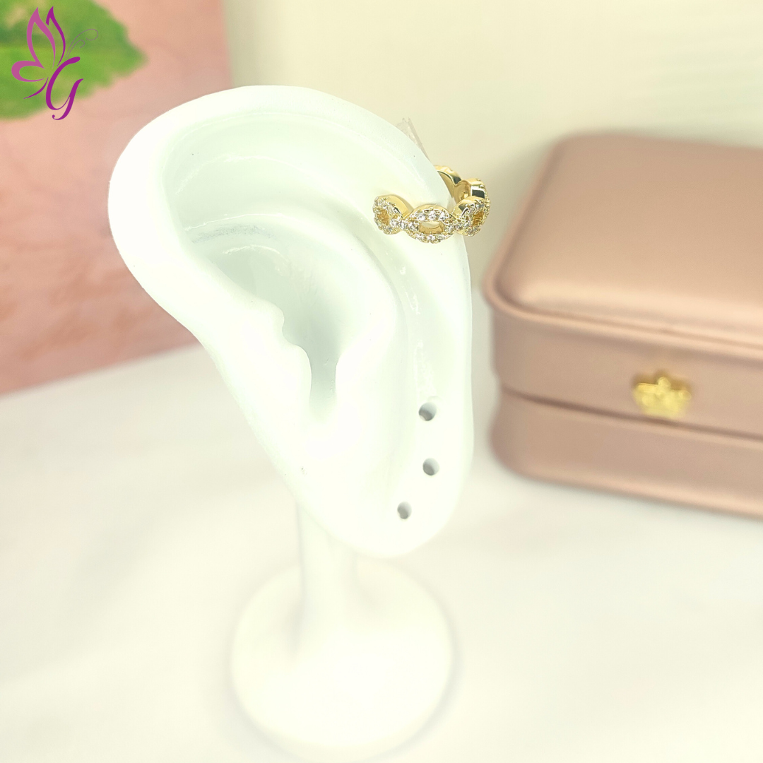 Earcuff enchapado en oro con diseño de infinito (GBR-EJEW-M195-09G)