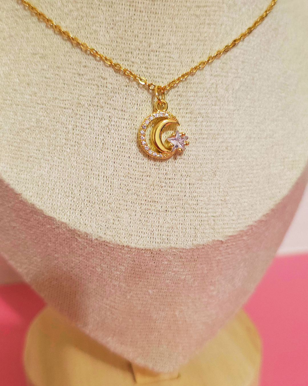 Collar Frente al mar