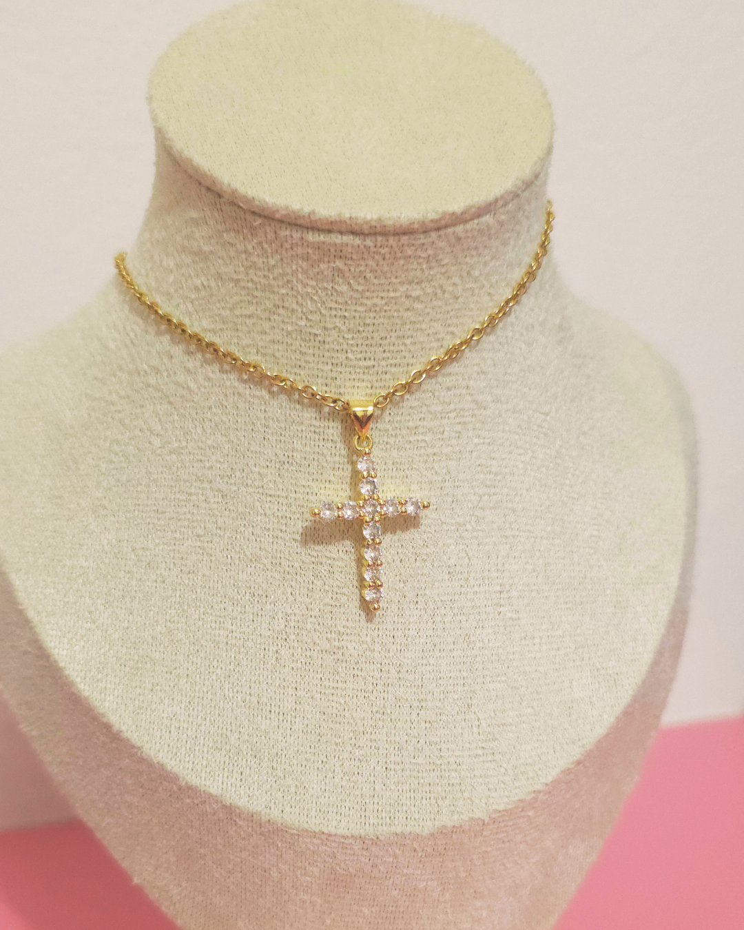 Collar Cruz Brillo