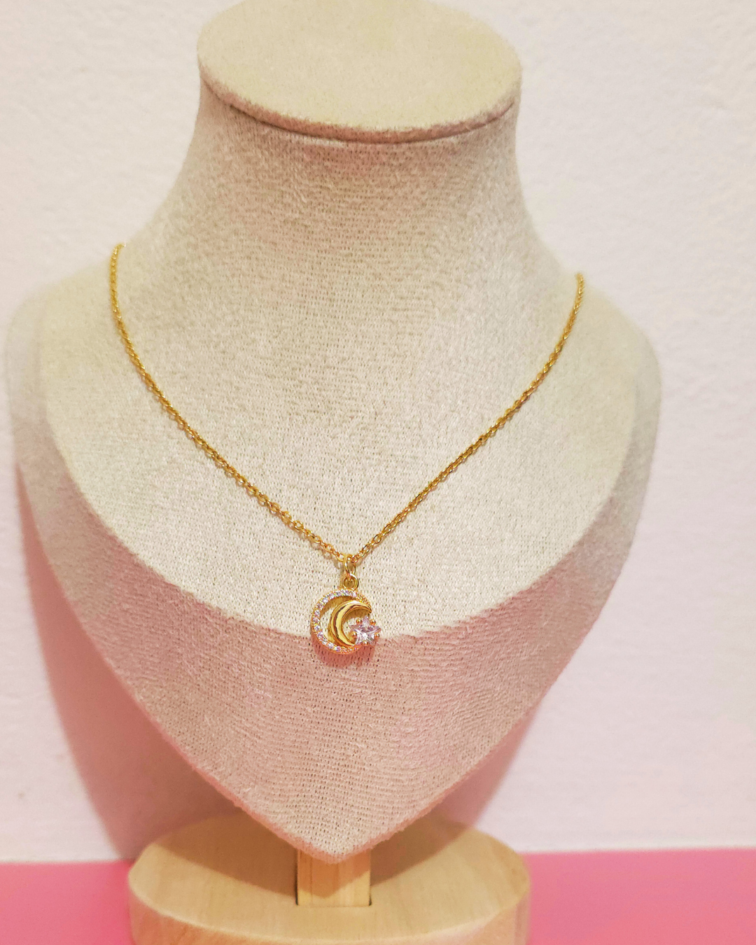 Collar Frente al mar
