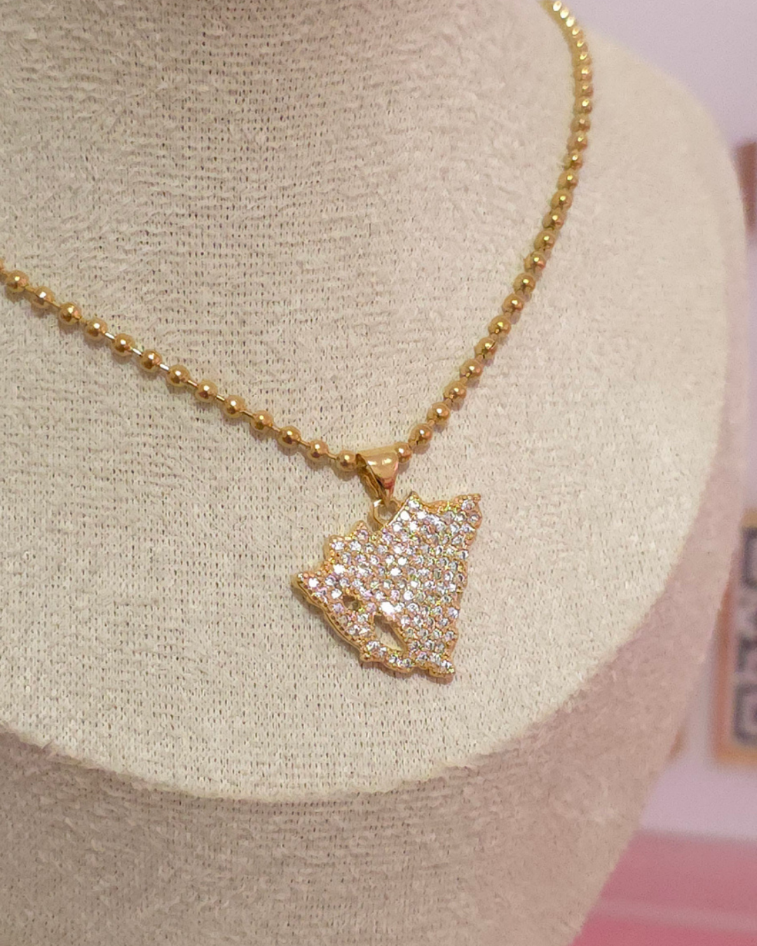 Collar Raices (GBR-NEC-NMP-GOL)
