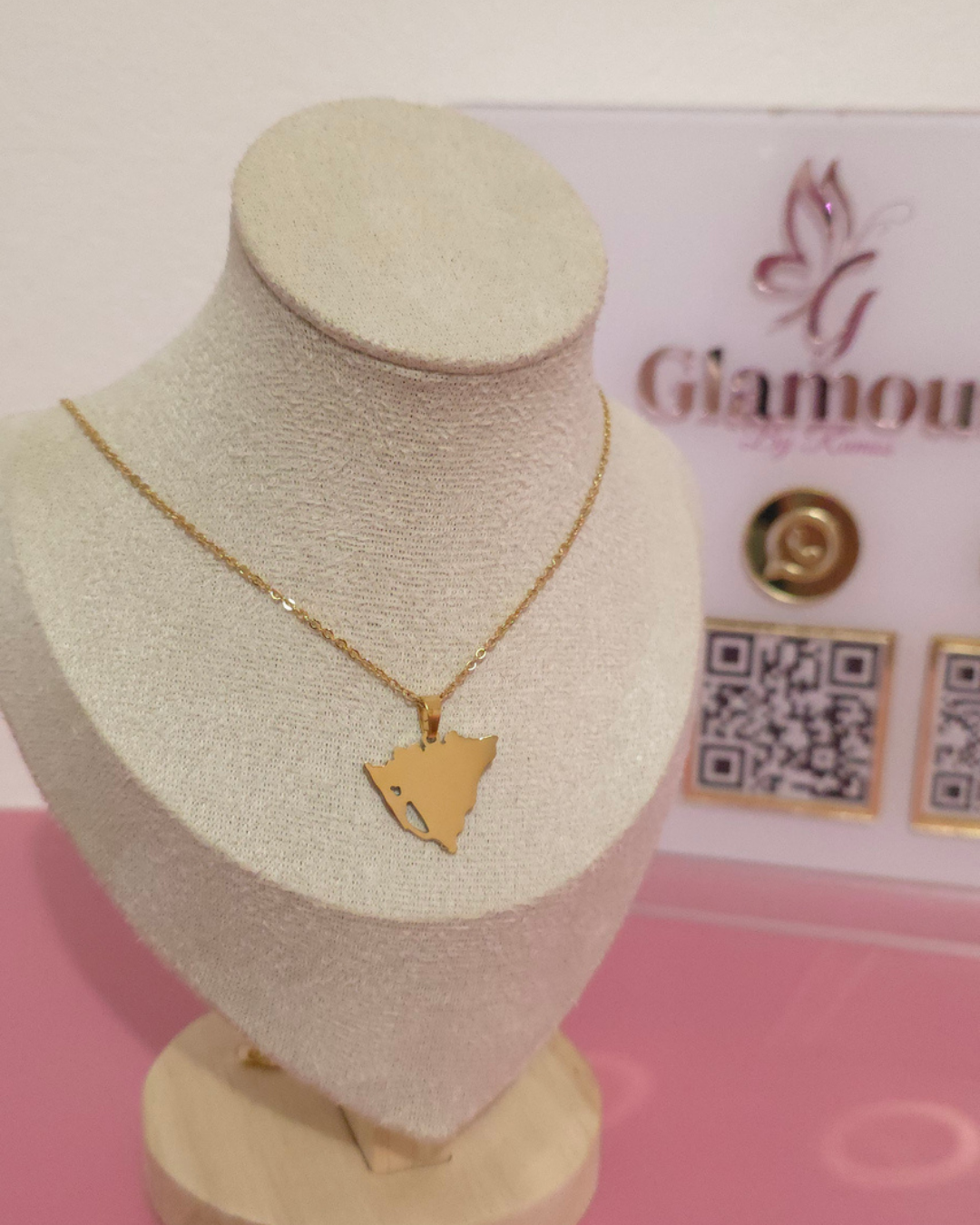 Collar Mi patria dorado (GBR-NEC-MAP-DOR)