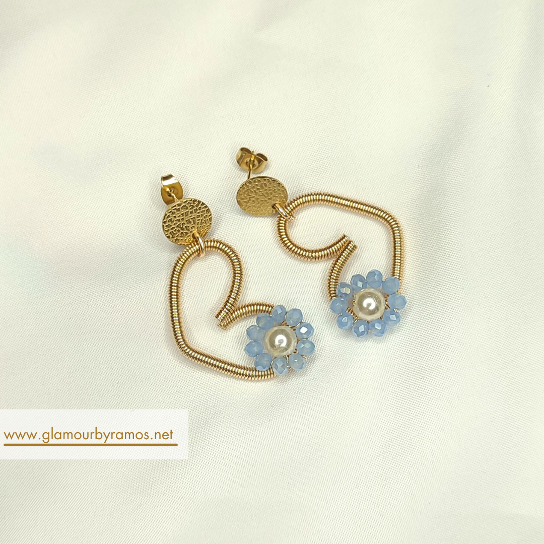 Aretes de botón de corazón con cristales y perlas (GBR-COR-A-002)