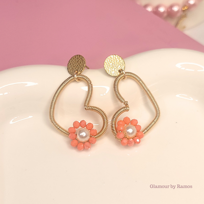 Aretes de botón de corazón con cristales y perlas (GBR-COR-A-003)