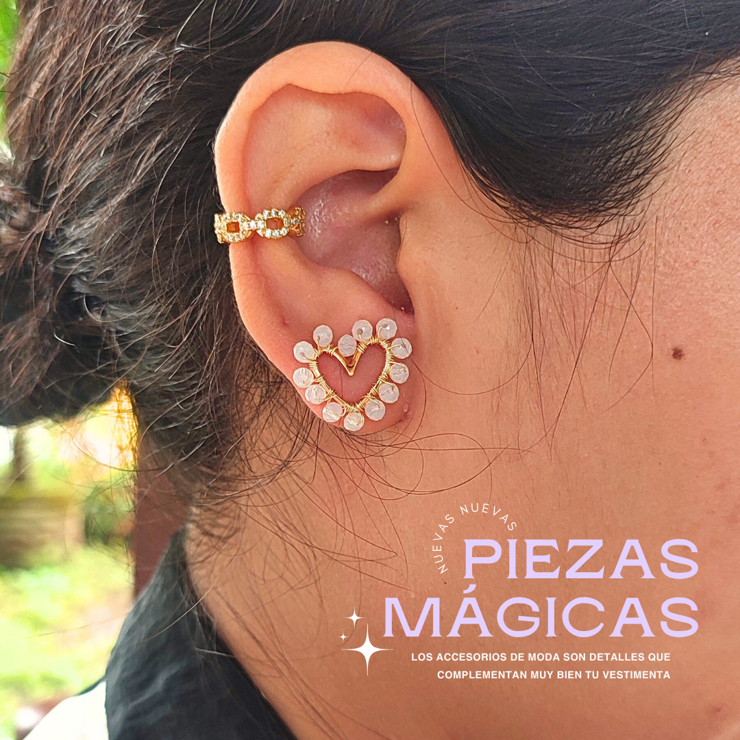 Aretes de tapón de corazón con cristales blancos (GBR-COR-CRI-B)